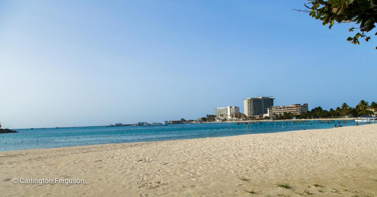 Turtle Beach Towers Очо-Ріос Екстер'єр фото